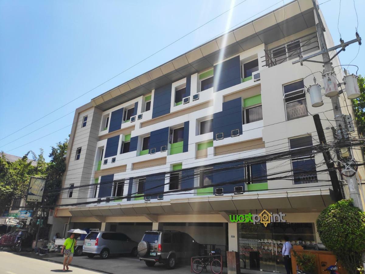 Westpoint Hotel Cebu Esterno foto