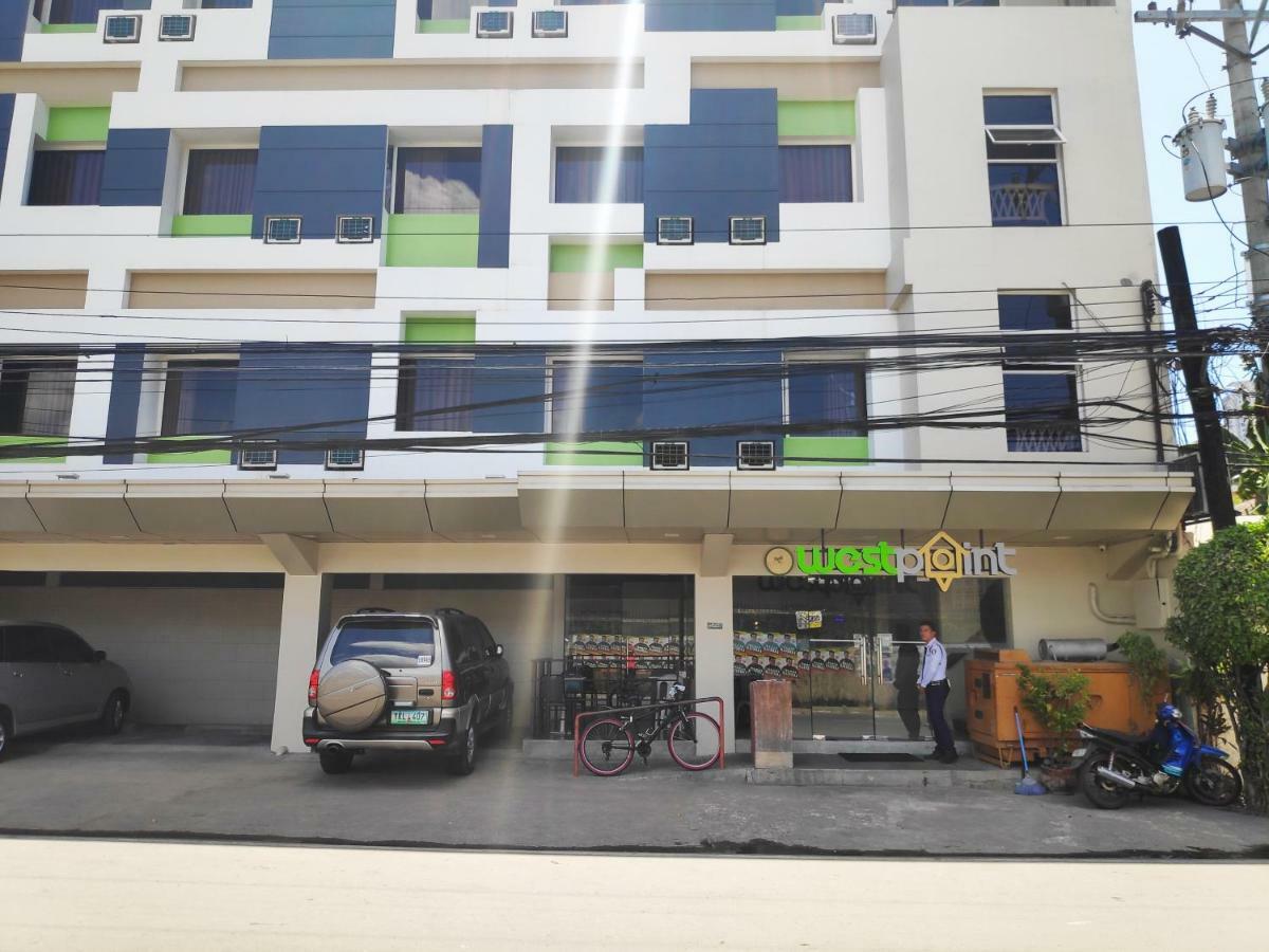 Westpoint Hotel Cebu Esterno foto