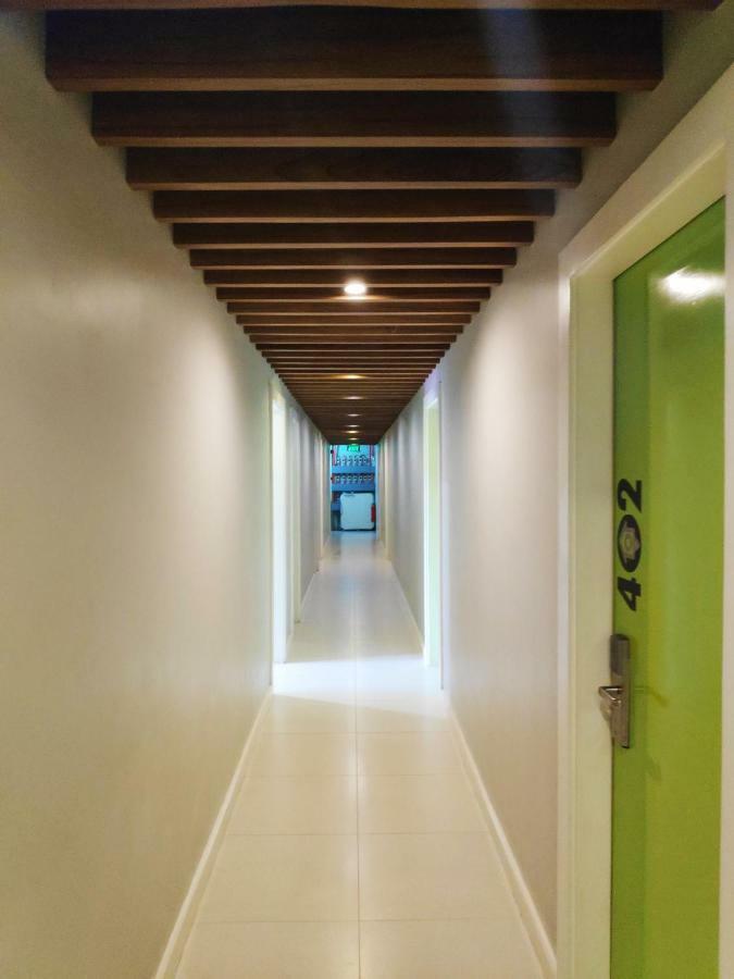 Westpoint Hotel Cebu Esterno foto
